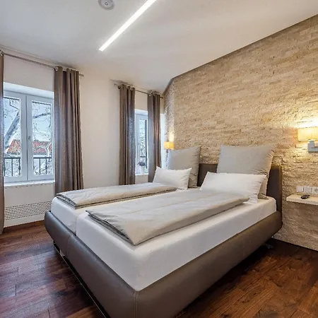 Heritage View Olia *